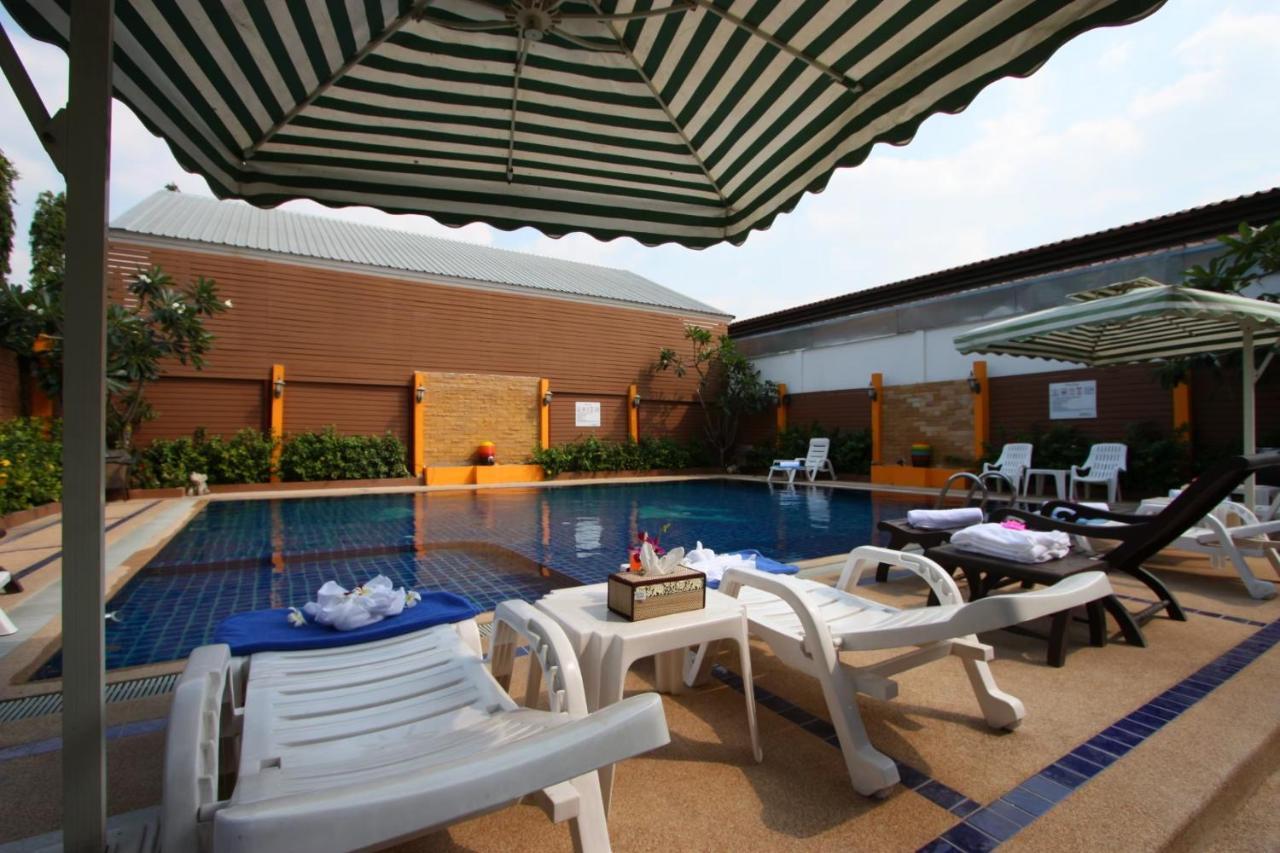 Valhalla Pattaya Hotel Bãi biển Jomtien Ngoại thất bức ảnh