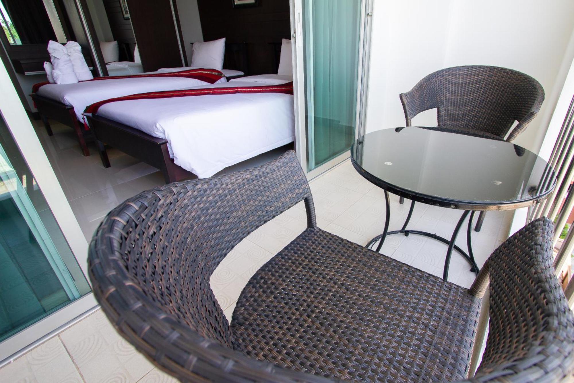 Valhalla Pattaya Hotel Bãi biển Jomtien Ngoại thất bức ảnh