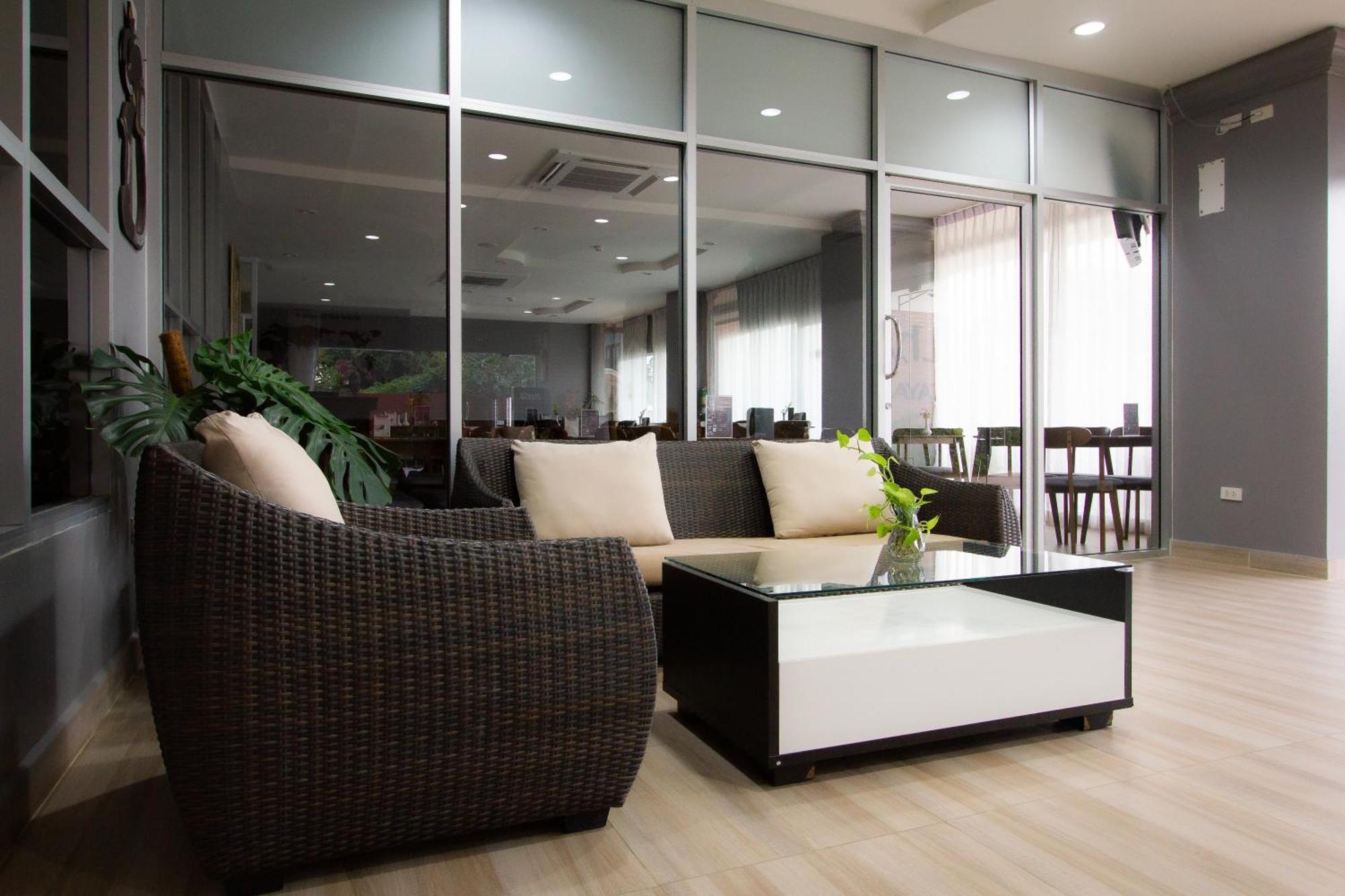 Valhalla Pattaya Hotel Bãi biển Jomtien Ngoại thất bức ảnh