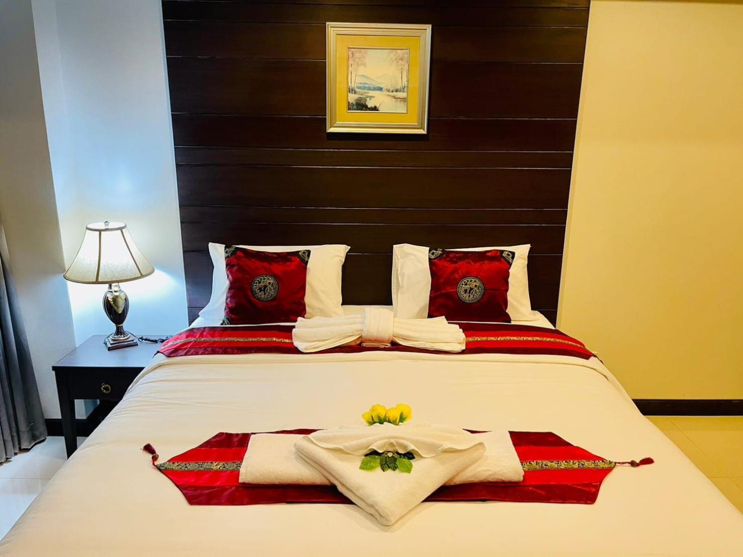 Valhalla Pattaya Hotel Bãi biển Jomtien Ngoại thất bức ảnh