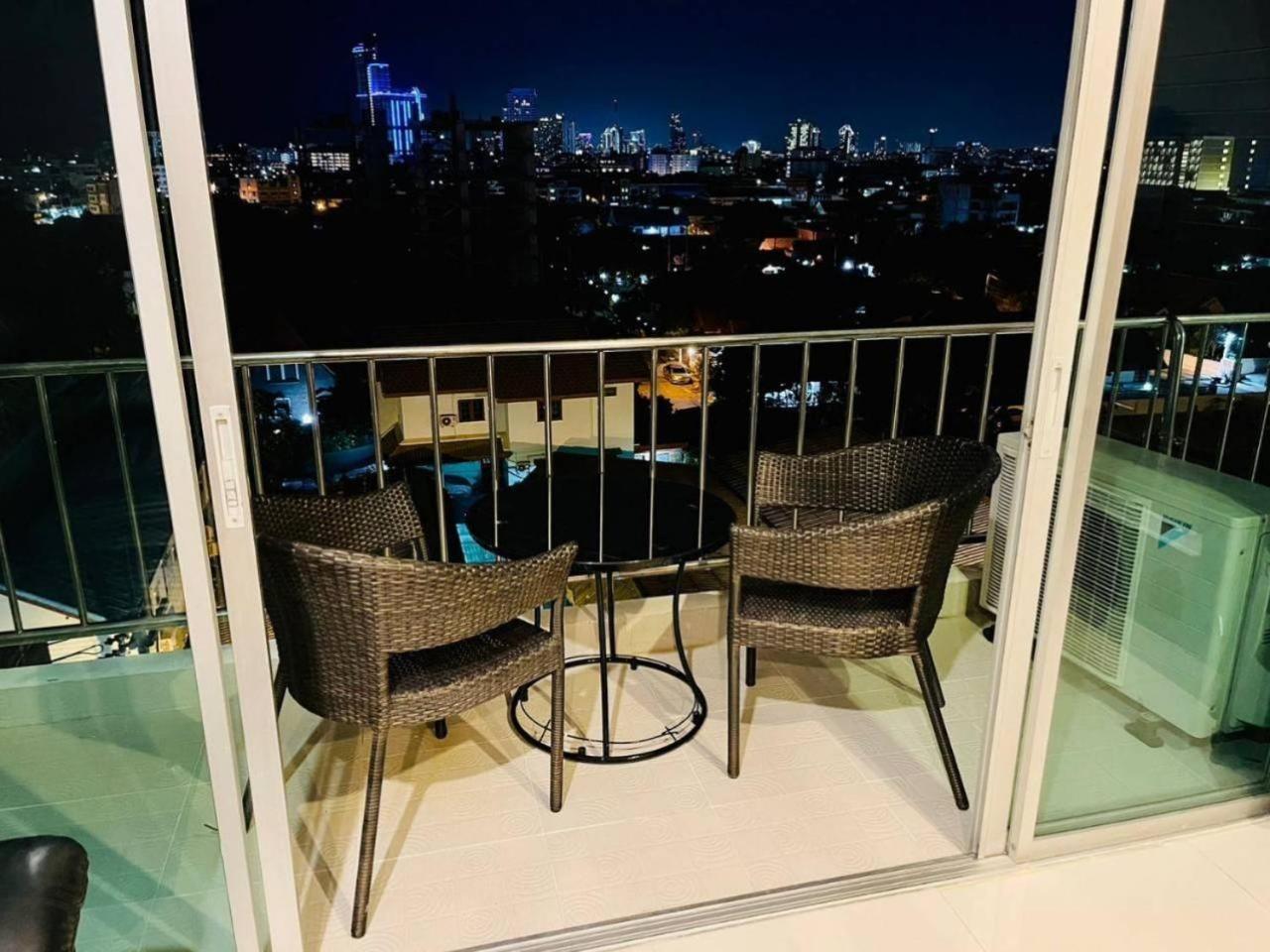 Valhalla Pattaya Hotel Bãi biển Jomtien Ngoại thất bức ảnh