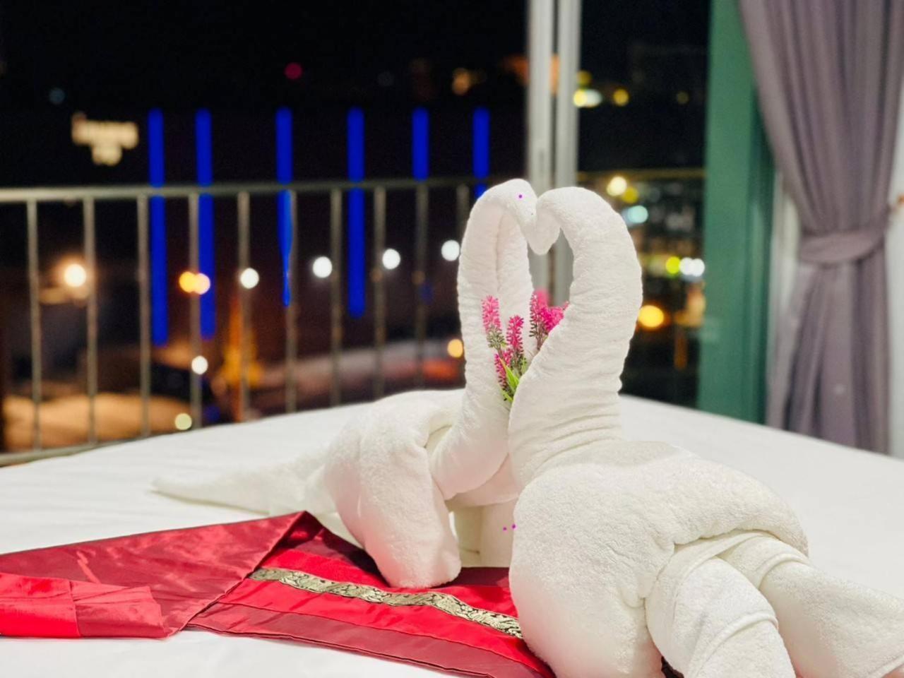 Valhalla Pattaya Hotel Bãi biển Jomtien Ngoại thất bức ảnh